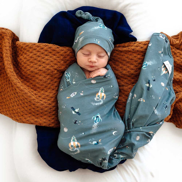 Rocket Organic Jersey Wrap & Beanie Set